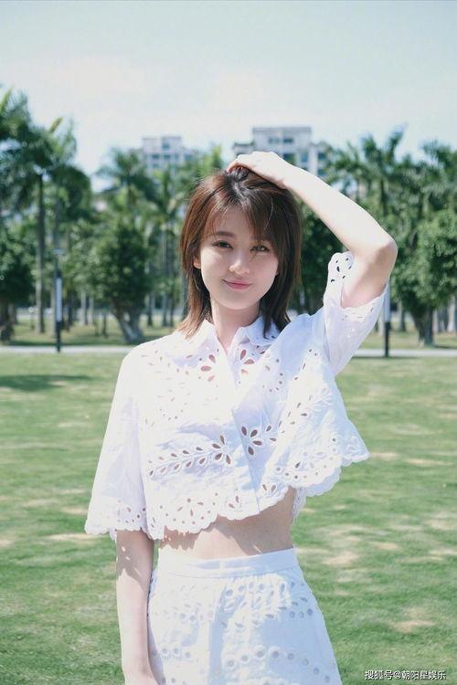 娱乐吃瓜酱be美学百度云,娱乐吃瓜酱带你领略百度云中的独特风情