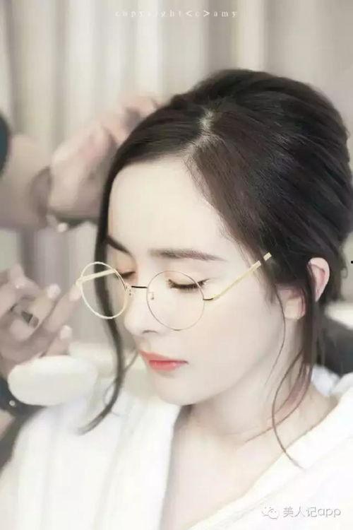 娱乐吃瓜酱妈妈在线观看,揭秘明星幕后故事，在线观看带你走进娱乐圈